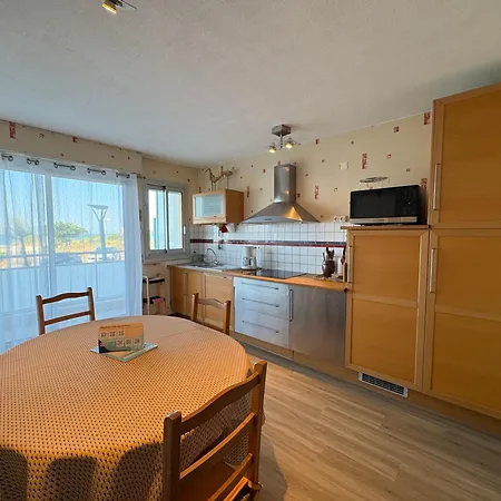 2 Pour 6 Personnes - Face - Spacieux - - Fr-1-323-297 *