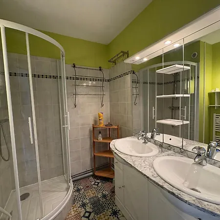 2 Pour 6 Personnes - Face - Spacieux - - Fr-1-323-297 Διαμέρισμα *